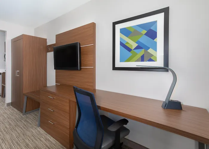 Hotel Sleep & Asu Campus 3*
